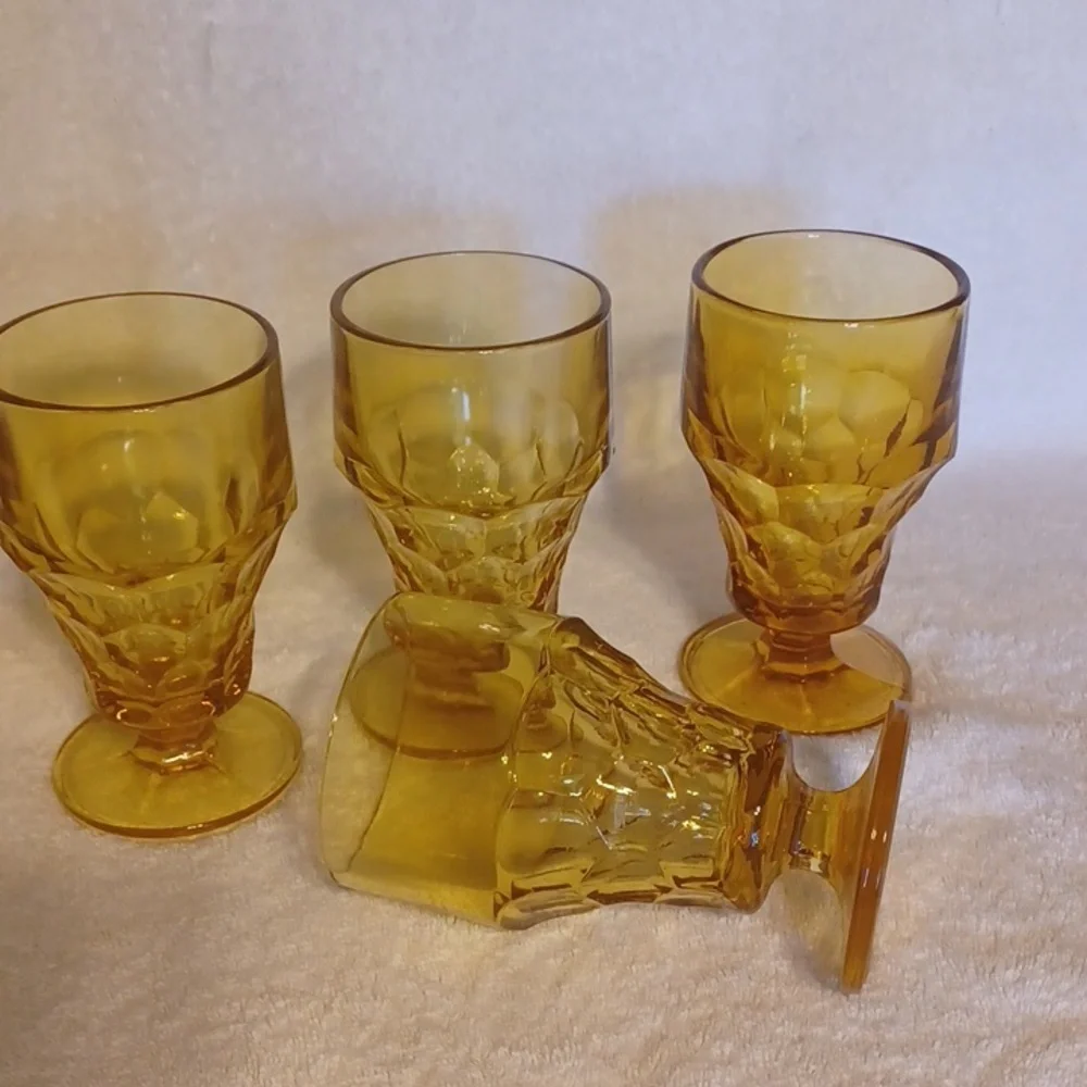 Amber footed glasses set of 4 drinkware